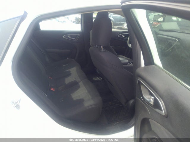 Chrysler 200 Limited 2015 1C3CCCAB4FN657096 Image 9