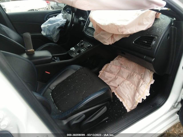 1C3CCCBG1FN706023 Chrysler 200 S