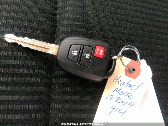 Toyota RAV4 LE 2017 2T3BFREV4HW601841 Image 11