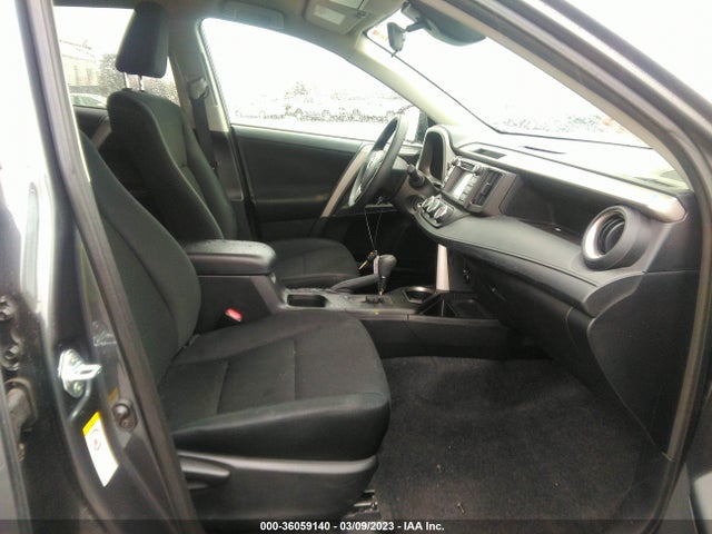 Toyota RAV4 LE 2017 2T3BFREV4HW601841 Image 5