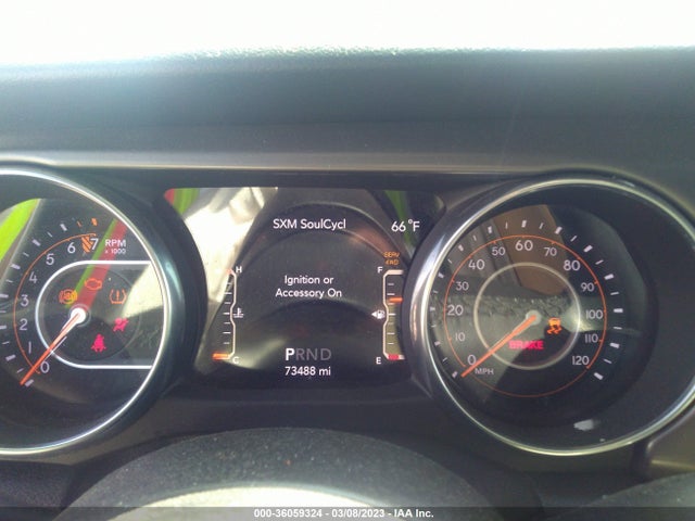 1C4HJXDG4JW239923 Jeep Wrangler Unlimited Sport S