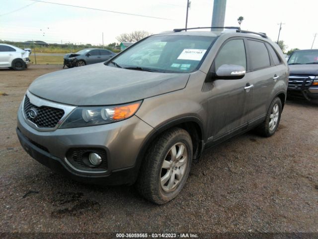 5XYKTDA29CG283083 KIA SORENTO LX