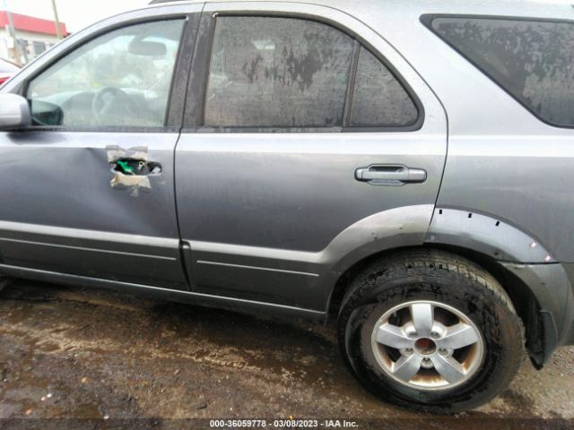 KNDJD736X85840173 KIA SORENTO EX
