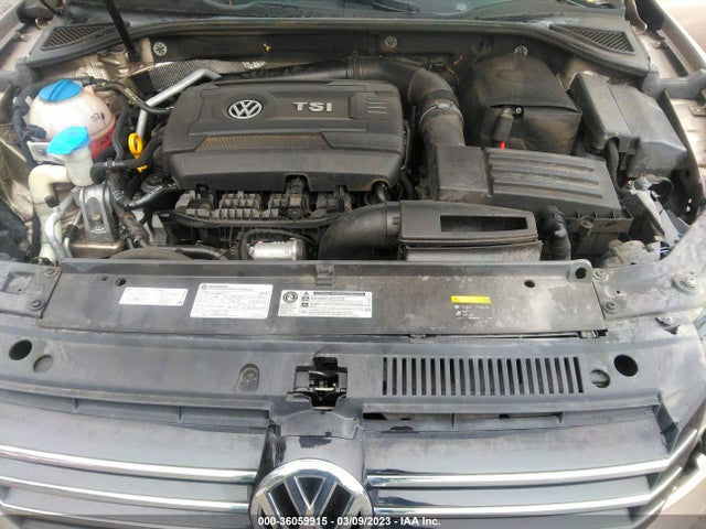 1VWAT7A3XFC101094 Volkswagen Passat 1.8t Wolfsburg Ed