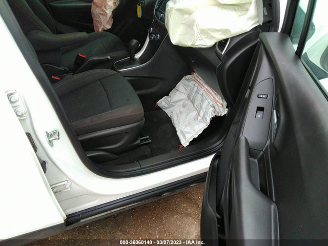 Chevrolet TRAX LS 2018 KL7CJKSB2JB574980 Image 6