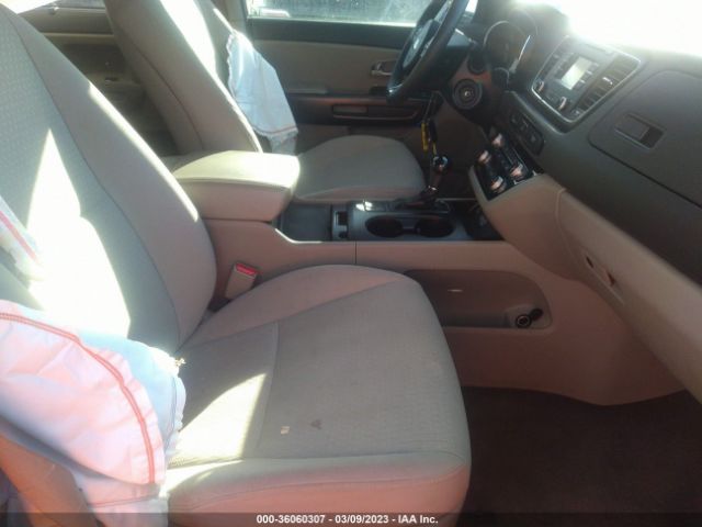 KNDMB5C14G6101515 KIA SEDONA LX