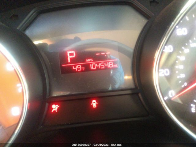 KNDMB5C14G6101515 KIA SEDONA LX