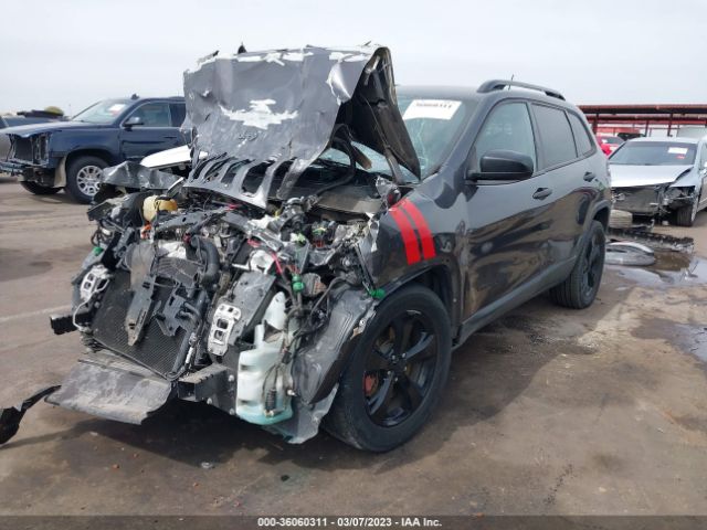 1C4PJLAB8GW336239 Jeep Cherokee Altitude