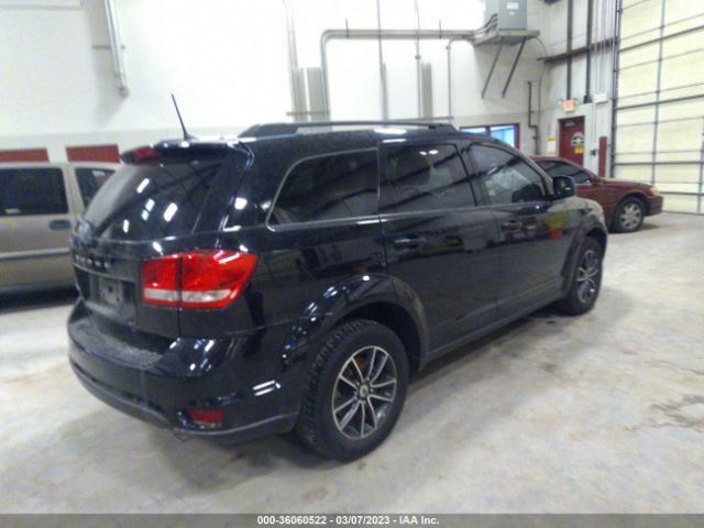 3C4PDCBG6JT503924 Dodge Journey Sxt