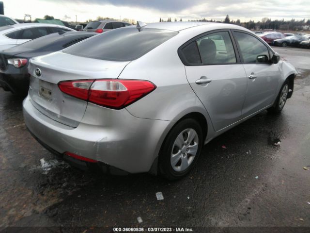 KNAFK4A63E5249446 KIA FORTE LX
