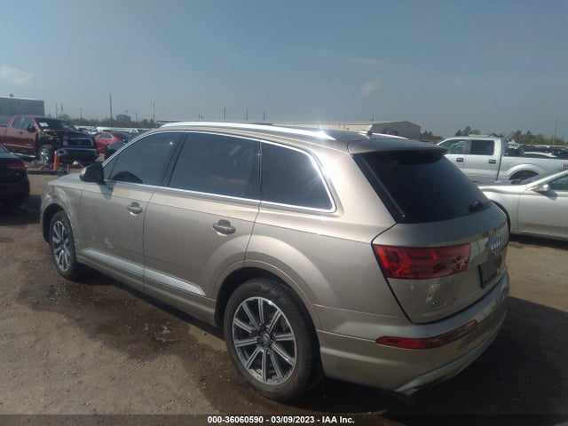 WA1LAAF75HD013801 Audi Q7 Premium Plus