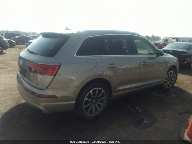 WA1LAAF75HD013801 Audi Q7 Premium Plus