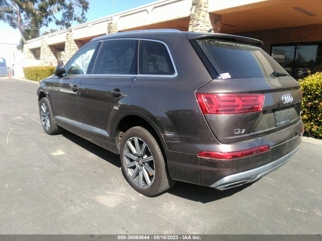 WA1LAAF76HD056463 Audi Q7 Premium Plus
