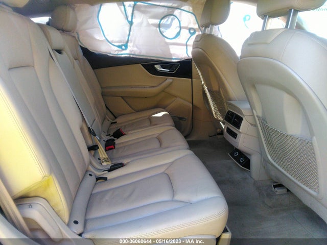 WA1LAAF76HD056463 Audi Q7 Premium Plus