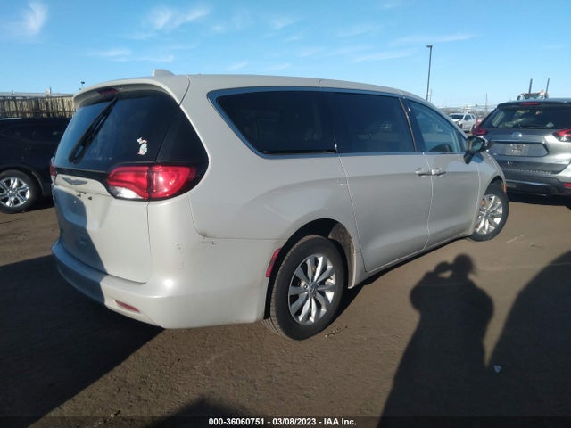 2C4RC1DG9HR578823 Chrysler Pacifica Touring