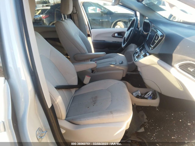 2C4RC1DG9HR578823 Chrysler Pacifica Touring