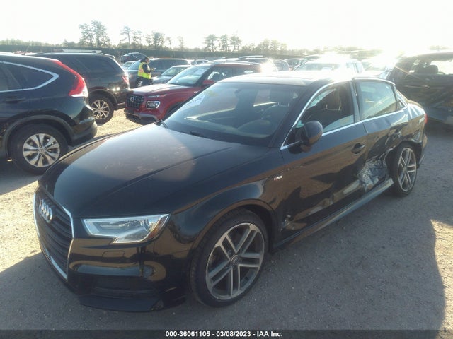 Audi A3 Sedan Premium Plus 2018 WAUJ8GFF4J1024845 Image 2
