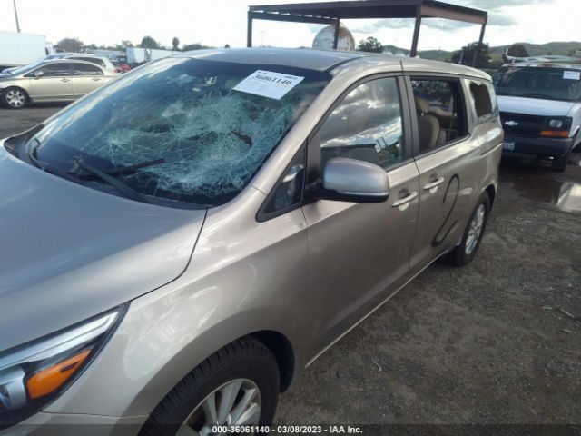 KNDMB5C16H6225450 KIA SEDONA LX