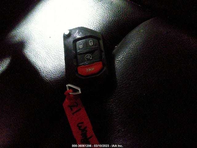 2021 JEEP WRANGLER UNLIMITED SAHARA ALTITUDE VIN: 1C4HJXEM3MW577662