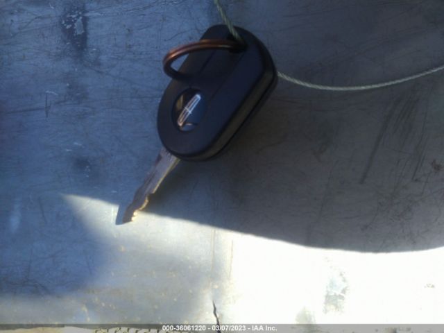 2LMDU88C29BJ04052 Lincoln MKX