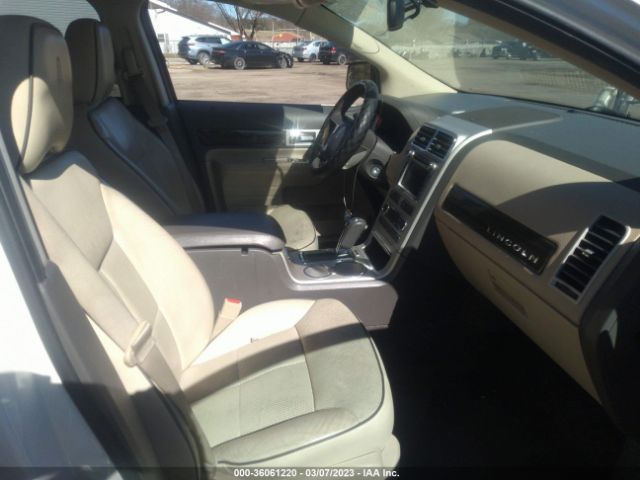 2LMDU88C29BJ04052 Lincoln MKX
