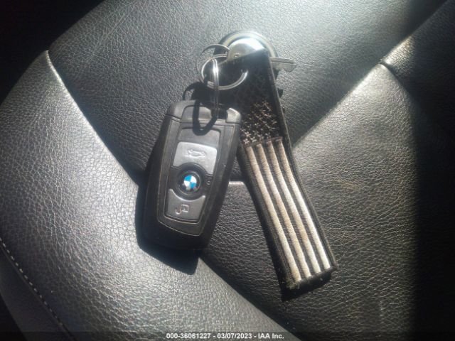 WBA3C3C59EF984280 BMW 3 Series 320i Xdrive