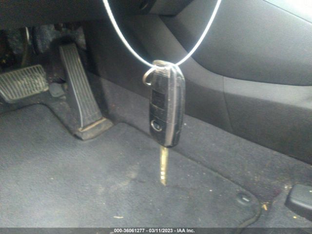 5XYPGDA39GG059014 KIA SORENTO LX