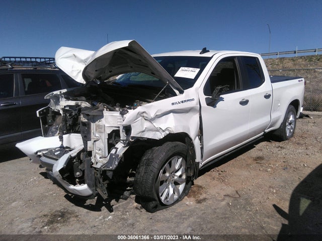 Chevrolet Silverado 1500 Custom 2020 1GCRYBEFXLZ327336 Image 2