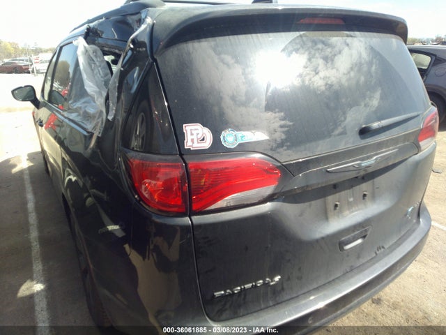 2019 Chrysler Pacifica Hybrid, VIN: 2C4RC1N71KR605437