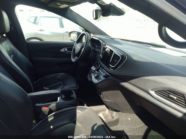2019 Chrysler Pacifica Hybrid, VIN: 2C4RC1N71KR605437