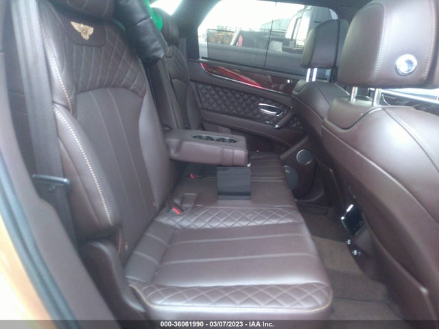 2017 Bentley Bentayga, VIN: SJAAC2ZV7HC013071