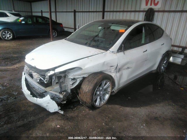 Tesla Model Y Long Range 2021 5YJYGDEE3MF255565 Image 2