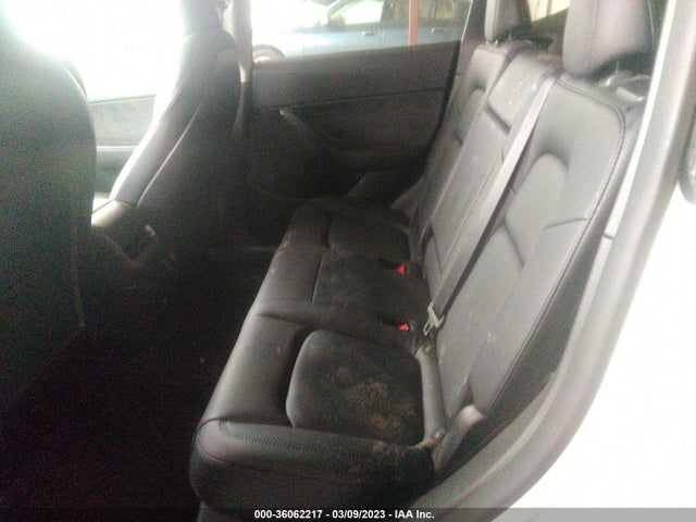 Tesla Model Y Long Range 2021 5YJYGDEE3MF255565 Image 9