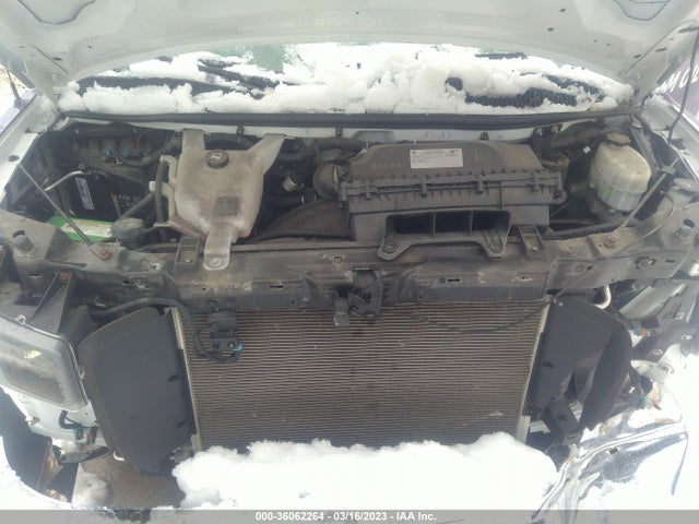 Chevrolet EXPRESS CARGO VAN 2019 1GCWGAFP0K1199144 Image 11