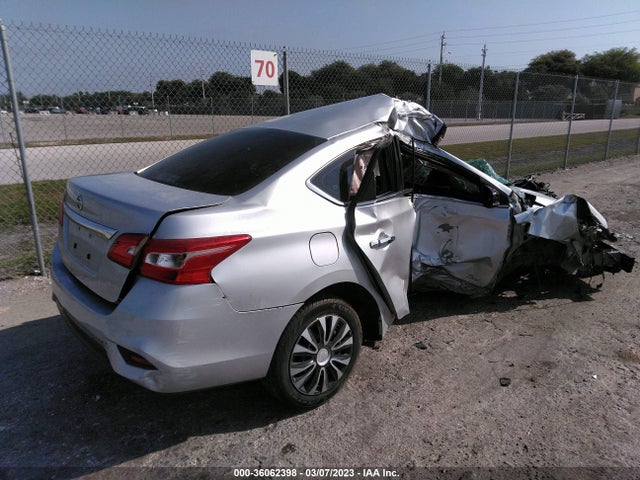 Nissan SENTRA S 2018 3N1AB7AP9JY310421 Image 4