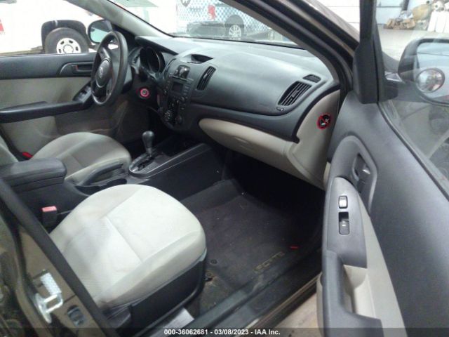 KNAFU4A2XA5068717 KIA FORTE EX