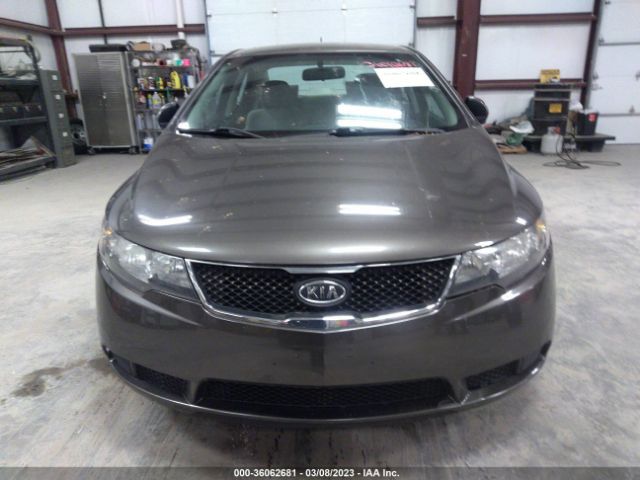 KNAFU4A2XA5068717 KIA FORTE EX