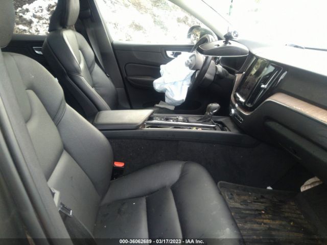 YV4102RK9M1803570 Volvo Xc60 Momentum