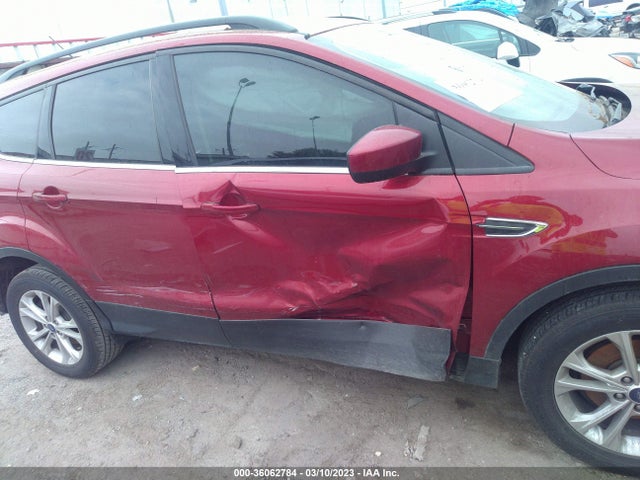 Ford ESCAPE SE 2018 1FMCU0GDXJUA54227 Image 7