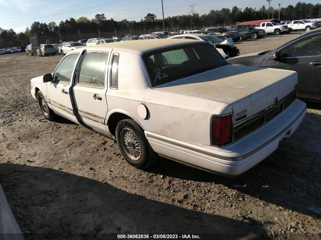 36062836 :رقم المزاد ، 1LNLM82WXSY725431 vin ، 1995 Lincoln Town Car Signature/spinnaker مزاد بيع