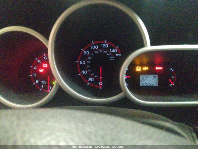 2009 PONTIAC VIBE W/1SB VIN: 5Y2SP67089Z461100