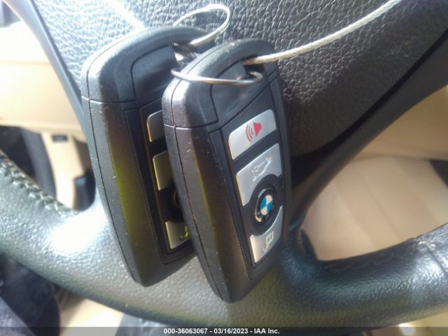 WBA8E1G56GNT36273 BMW 3 Series 320i