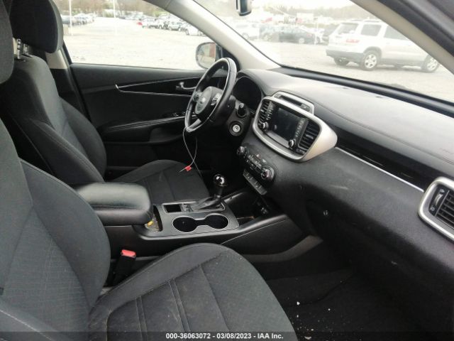 5XYPGDA36HG325056 KIA SORENTO LX