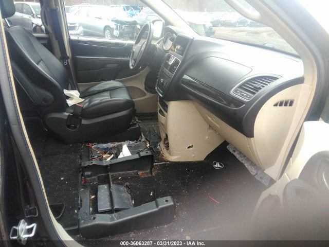 2C4RC1BG2FR510282 Chrysler Town & Country Touring