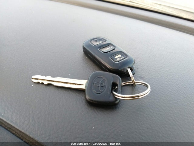 2005 TOYOTA CAMRY STD/LE/SE/XLE VIN: 4T1BE32K65U640817