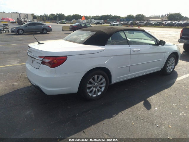 Chrysler 200 Touring 2013 1C3BCBEB2DN696587 Image 5