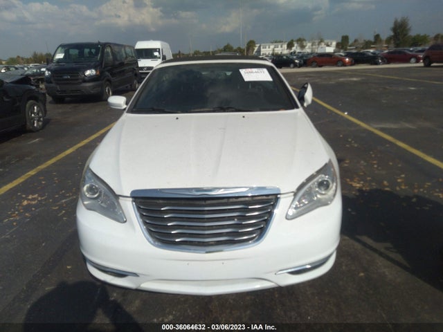 Chrysler 200 Touring 2013 1C3BCBEB2DN696587 Image 7