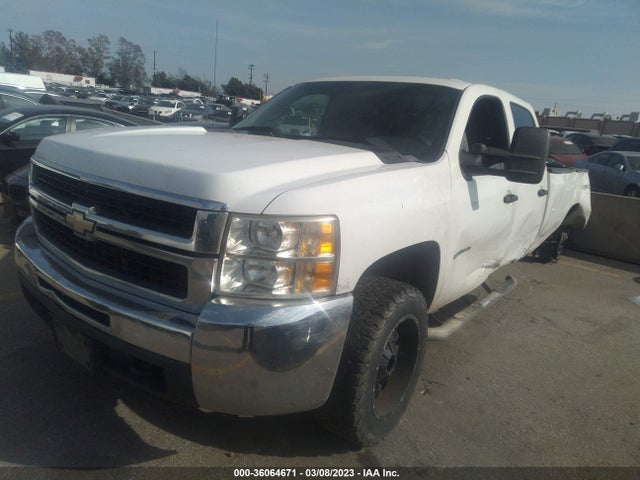 2008 CHEVROLET SILVERADO 2500HD WORK TRUCK VIN: 1GCHC23KX8F203599
