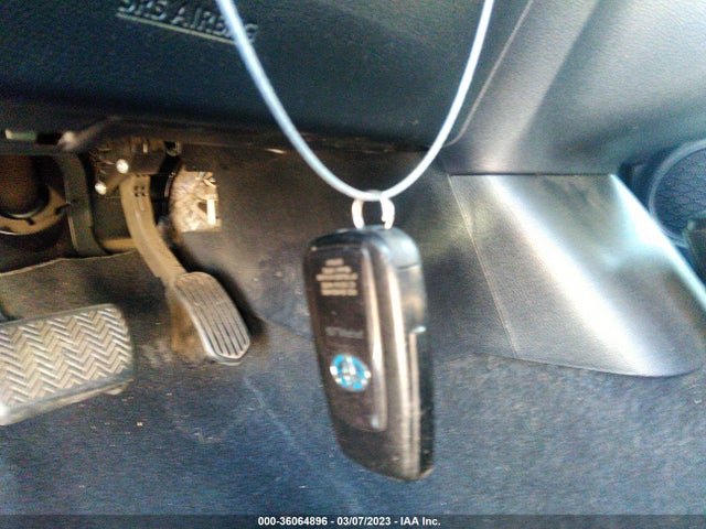 Toyota Prius Two 2016 JTDKBRFU5G3008041 Image 3