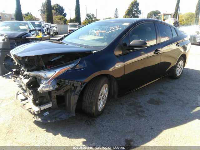 Toyota Prius Two 2016 JTDKBRFU5G3008041 Image 2